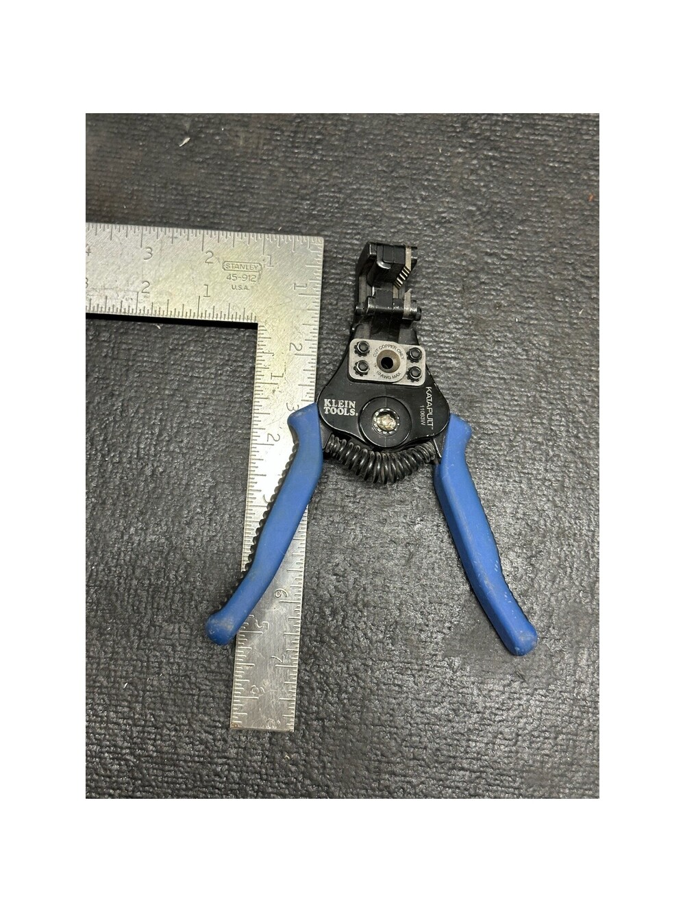 Klein Tools Katapult Wire Stripper Cutter 8-22 AWG 11063W Blue Handles